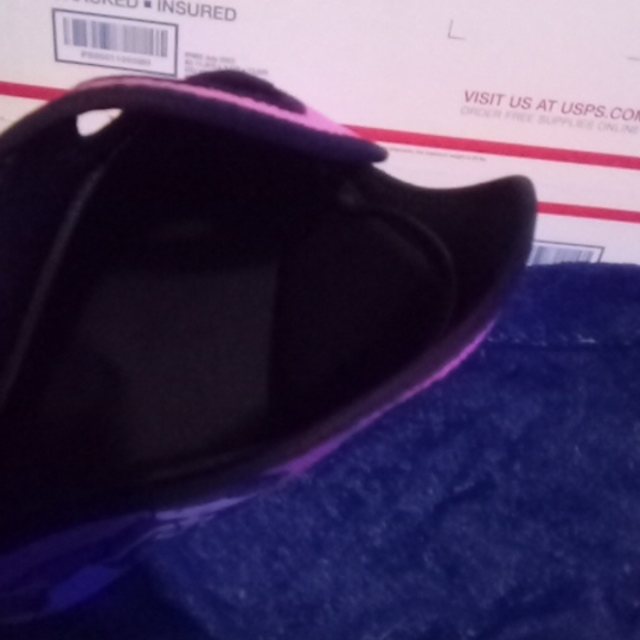 Unicorn padded tablet carrier and protected cover - Picture 8 of 11